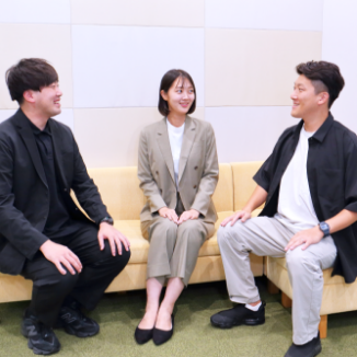 採用担当者の
ホンネの座談会